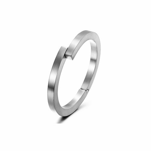 MAGNETIC CLASP PLAIN BANGLE